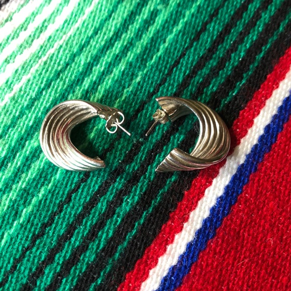 Vintage Earrings - Picture 3 of 3